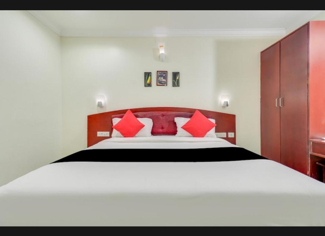 Hotel Balini มทุราย ภายนอก รูปภาพ