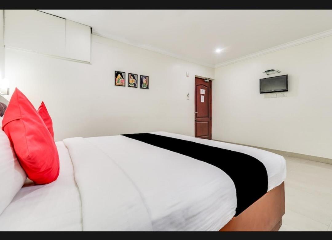 Hotel Balini มทุราย ภายนอก รูปภาพ